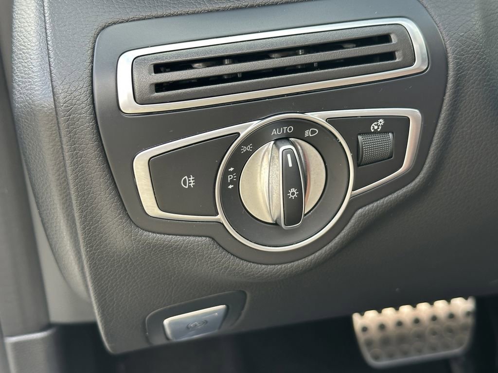 Certified 2022 Mercedes-Benz C 300 Cabriolet image 32