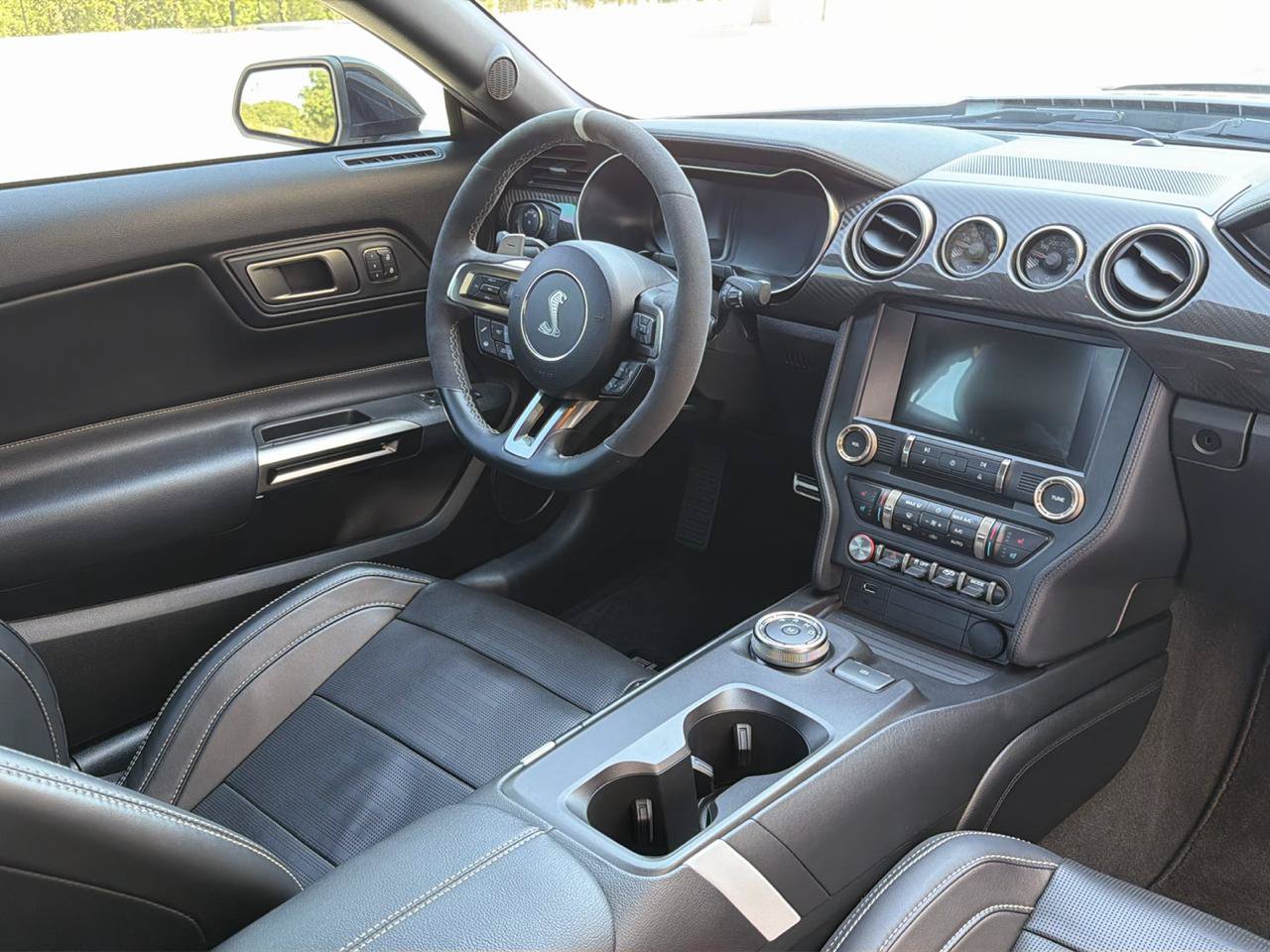 Used 2021 Ford Mustang Shelby GT500 w/ Technology Package RWD image 39