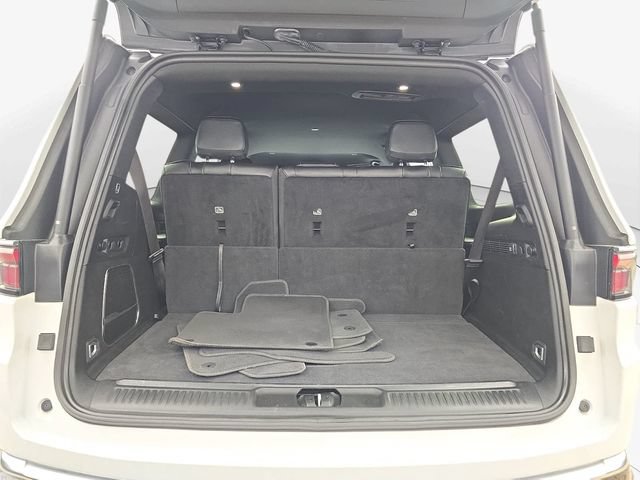 Used 2024 Jeep Wagoneer Series II w/ Flexible Seating Group RWD image 29