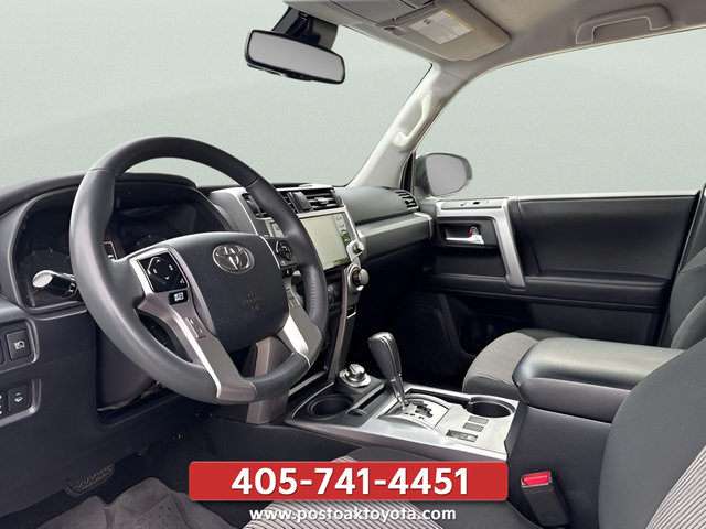 Used 2022 Toyota 4Runner SR5 AWD/4WD image 18
