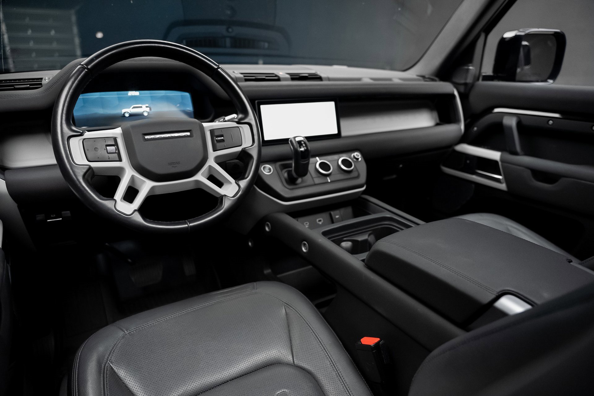 Used 2022 Land Rover Defender 110 SE image 2