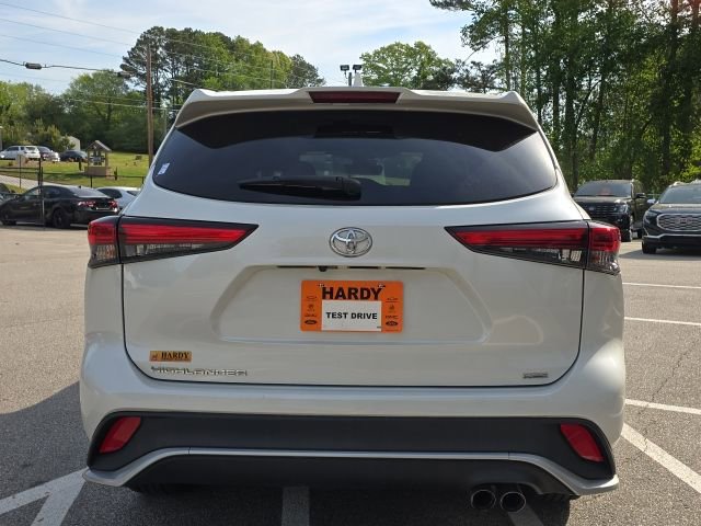 Used 2021 Toyota Highlander XSE image 4