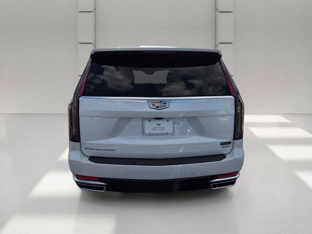 Certified 2023 Cadillac Escalade Premium Luxury w/ Performance Package AWD/4WD image 4