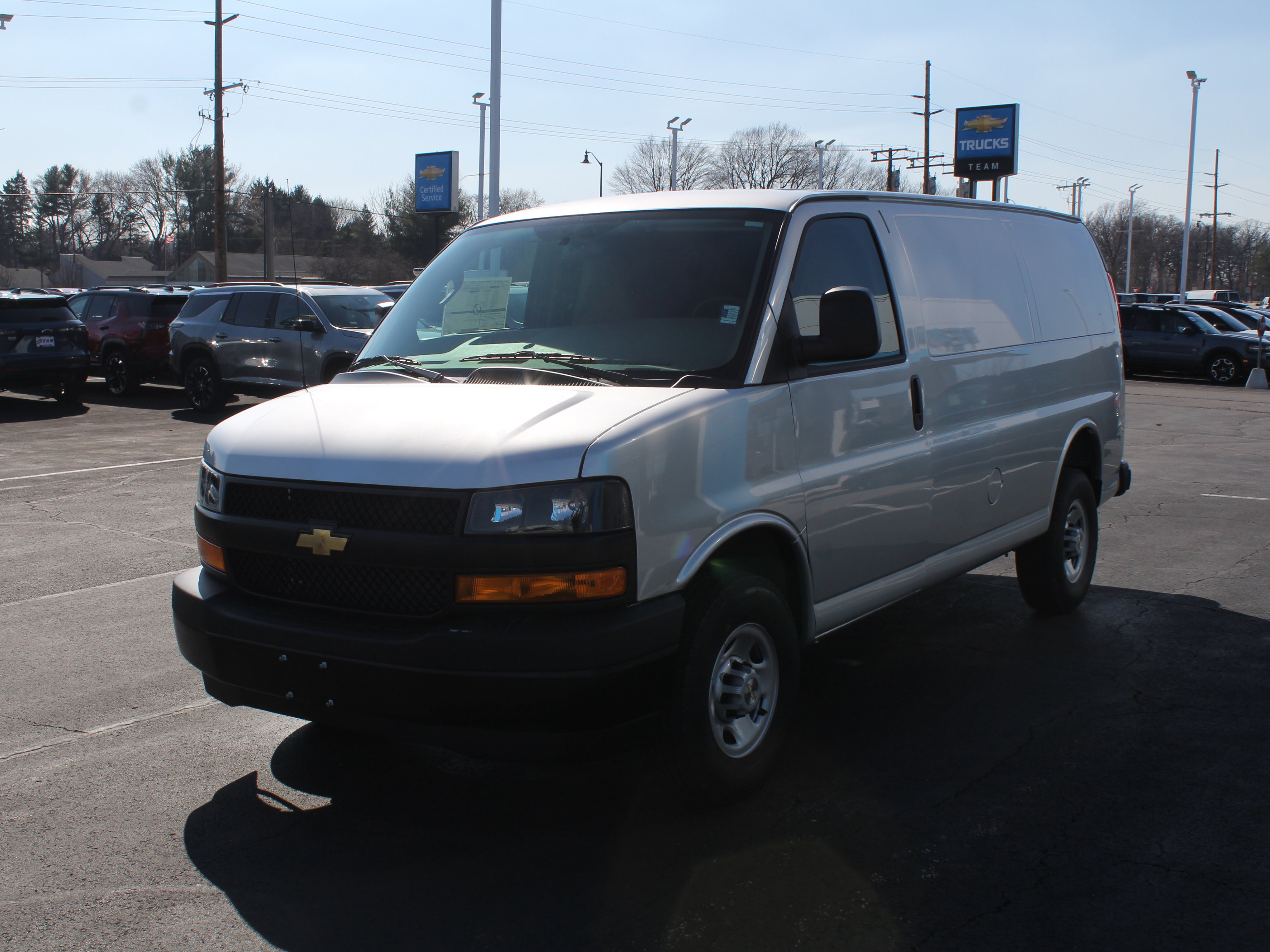New 2026 Chevrolet Express 2500 image 7