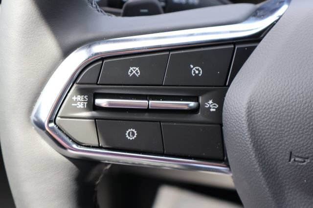 New 2026 Chevrolet Equinox LT w/ Safety and Technology Package AWD/4WD image 8