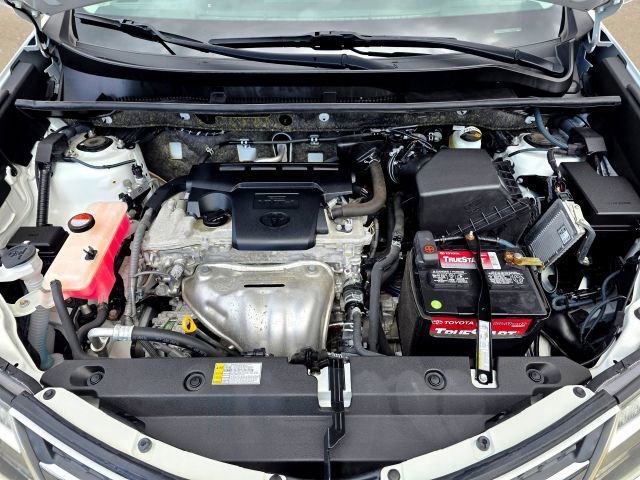 Used 2015 Toyota RAV4 XLE AWD/4WD image 40