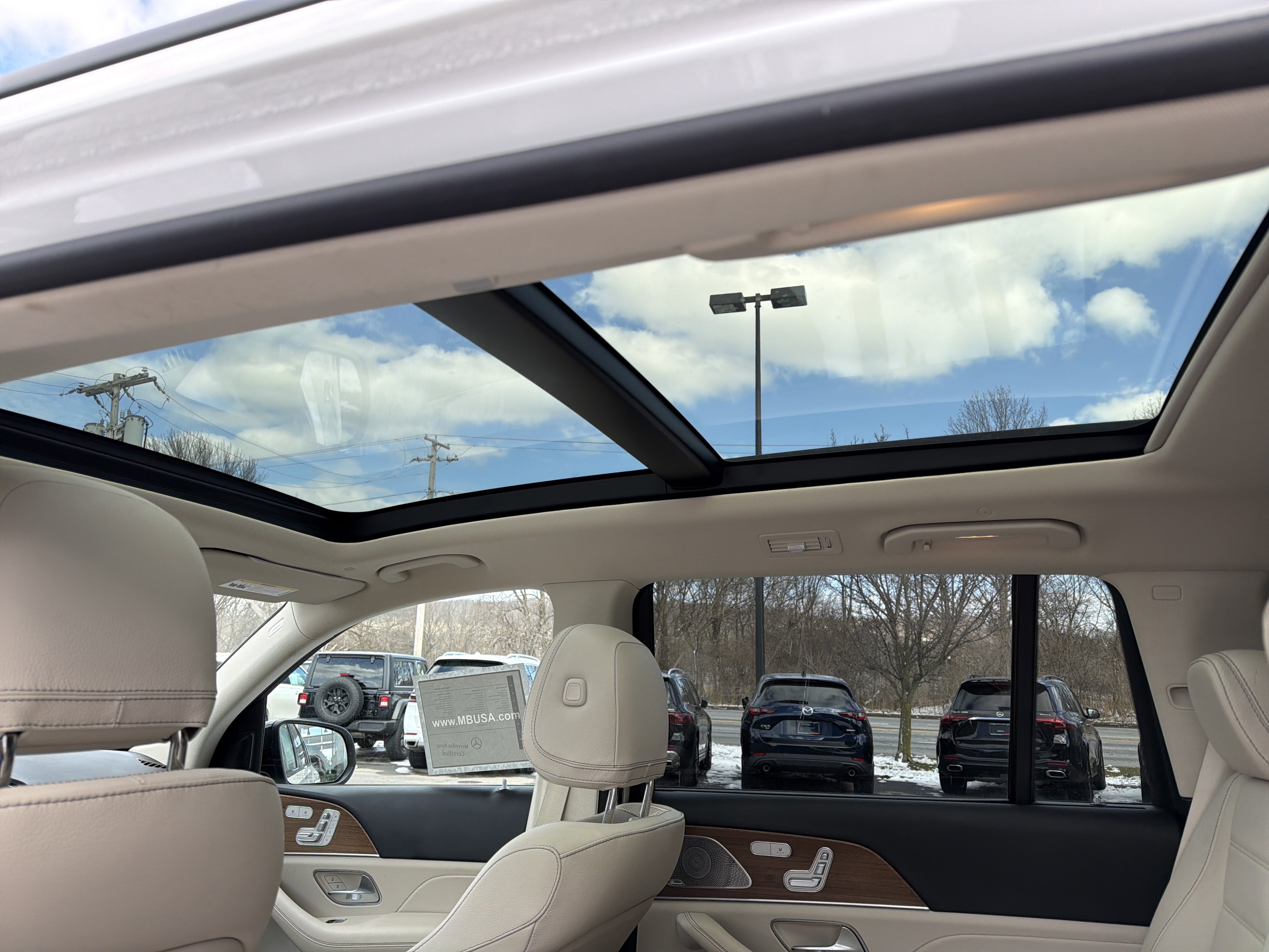 Used 2022 Mercedes-Benz GLS 450 4MATIC image 27