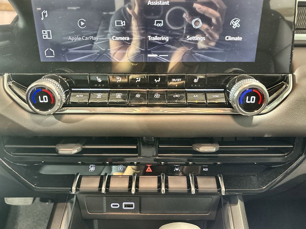 New 2026 GMC Canyon Elevation w/ Convenience Package image 18