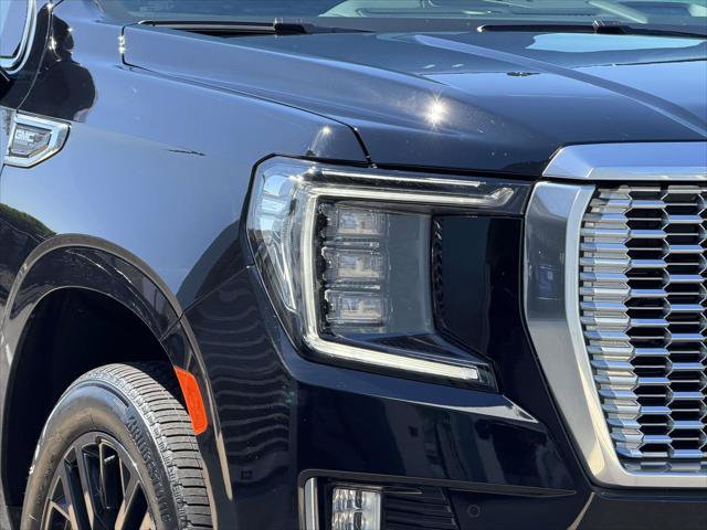 Used 2023 GMC Yukon Denali w/ Denali Reserve Package AWD/4WD image 12