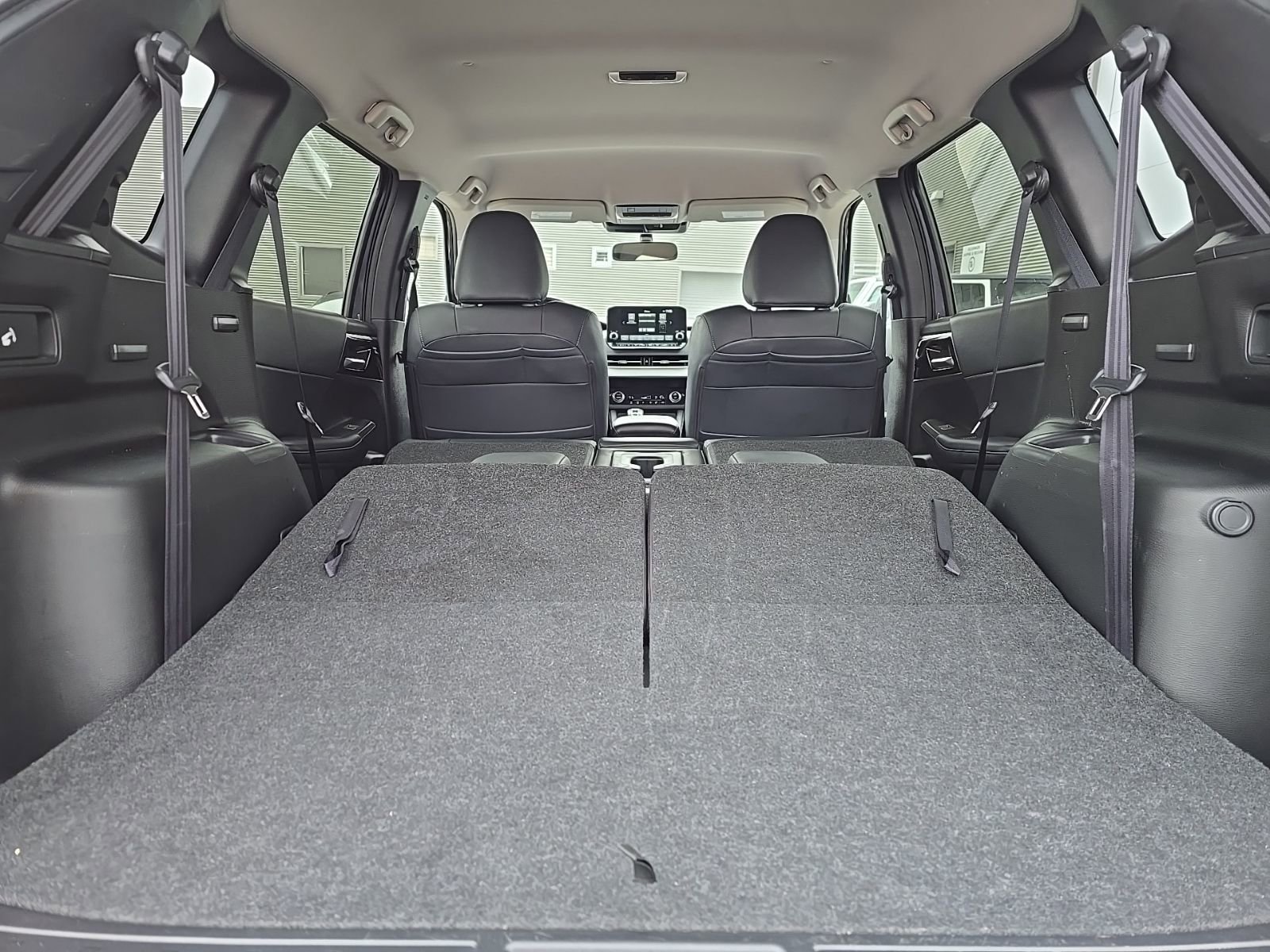 Used 2024 Mitsubishi Outlander SE image 20