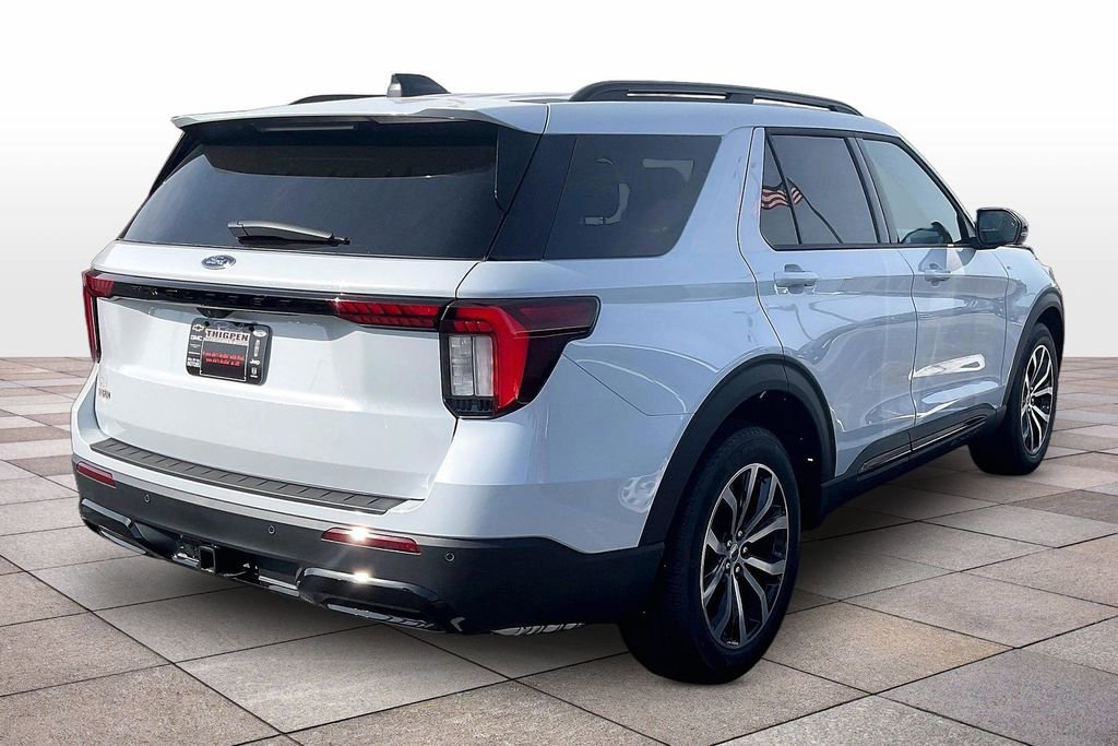 New 2026 Ford Explorer ST-Line RWD image 18