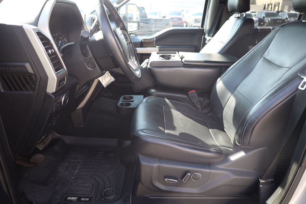 Used 2019 Ford F350 Lariat w/ Lariat Ultimate Package AWD/4WD image 11