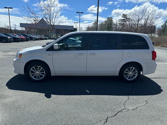 Used 2019 Dodge Grand Caravan SE image 2