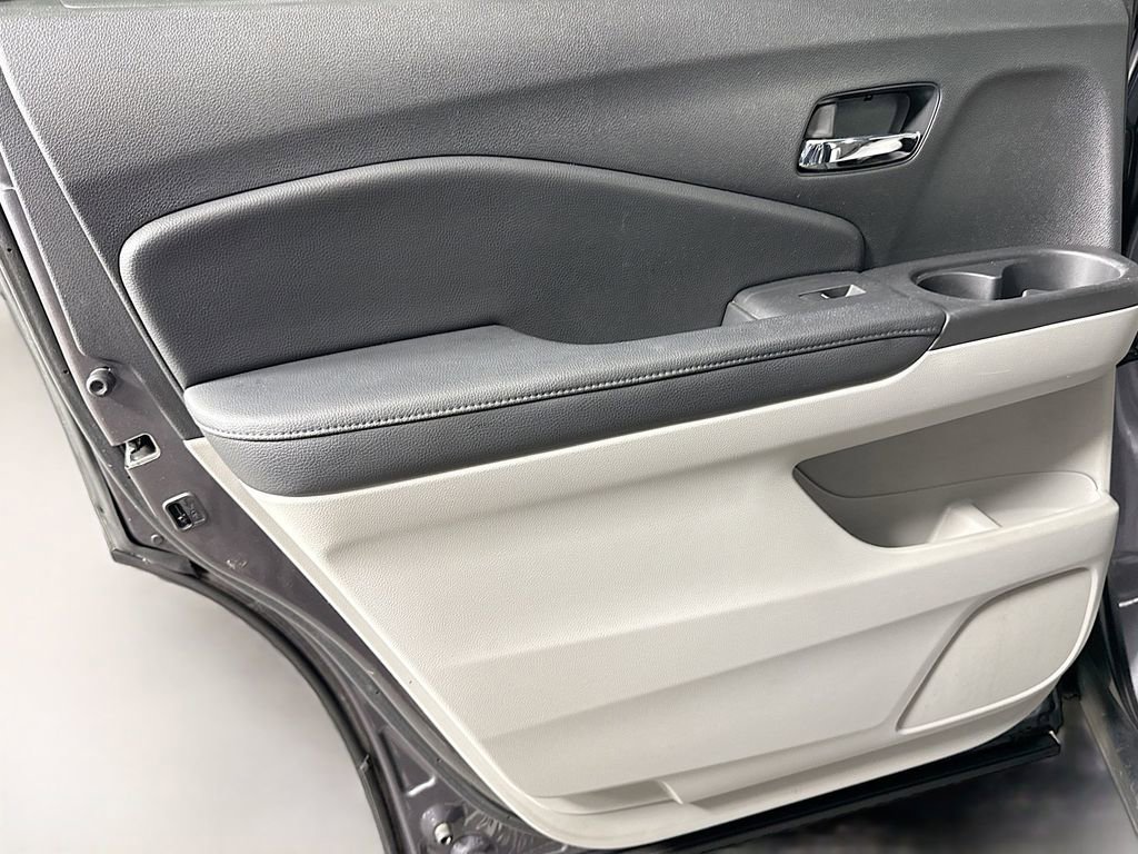 Used 2017 Honda Pilot EX image 28