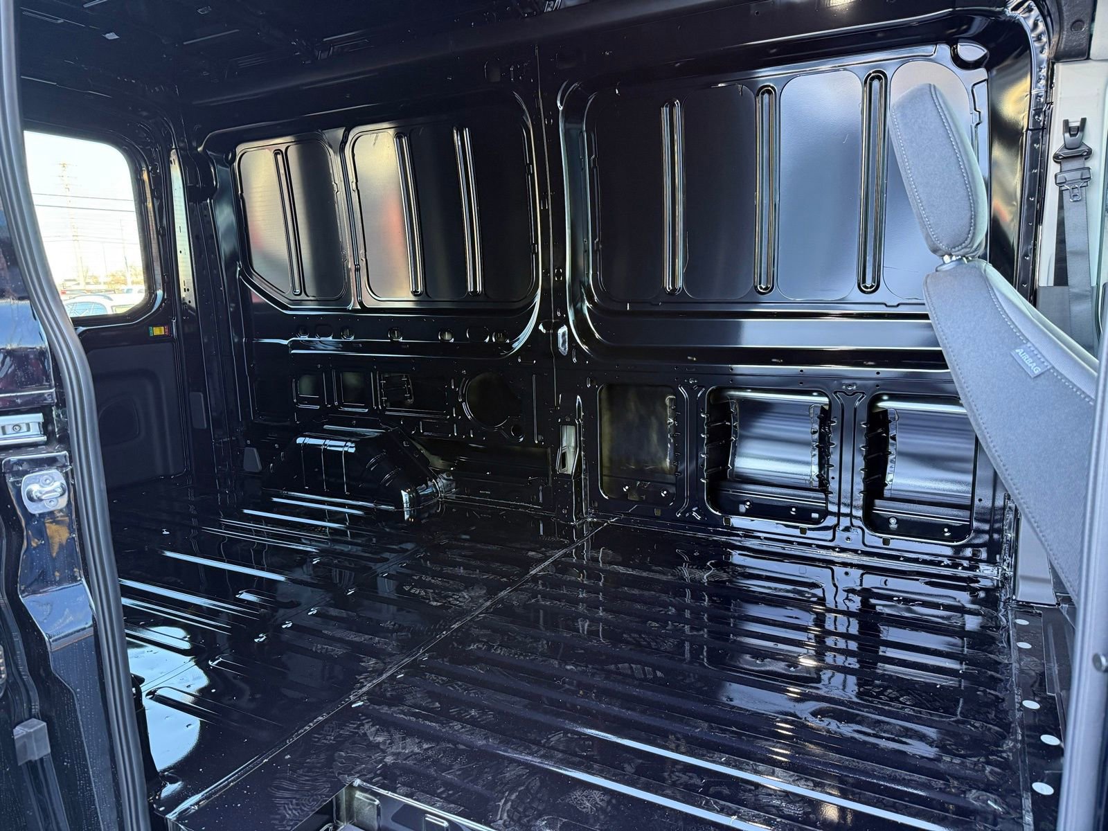 New 2026 Ford Transit 250 148 Medium Roof Extended AWD w/ Exterior Upgrade Package image 35