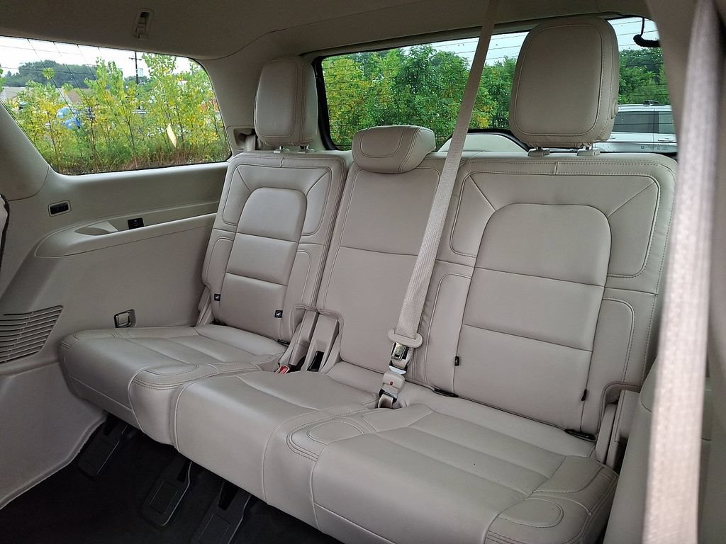 Certified 2020 Lincoln Navigator Reserve w/ Equipment Group 201A Reserve AWD/4WD image 10