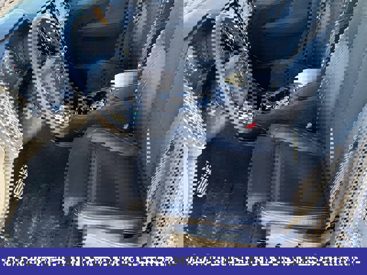 Certified 2022 Volvo XC40 T5 R-Design w/ Advanced Package image 29