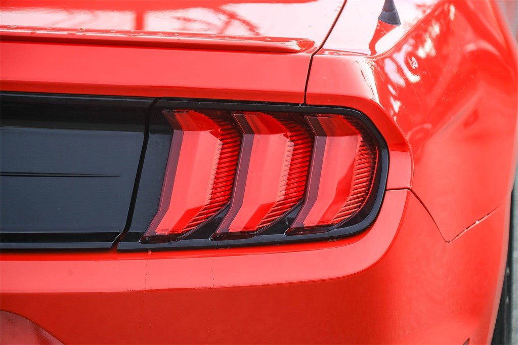 Used 2019 Ford Mustang GT Premium image 9