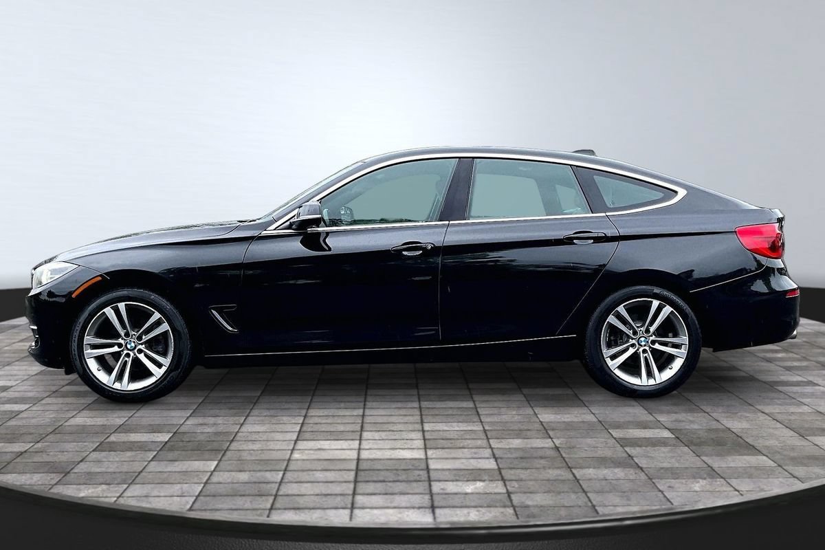 Used 2018 BMW 330i Gran Turismo xDrive w/ Premium Package AWD/4WD image 4