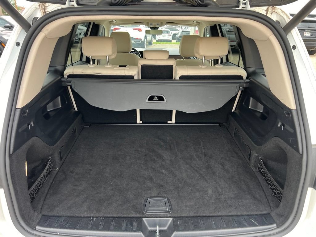 Used 2023 Mercedes-Benz GLB 250 4MATIC w/ Premium Package image 14