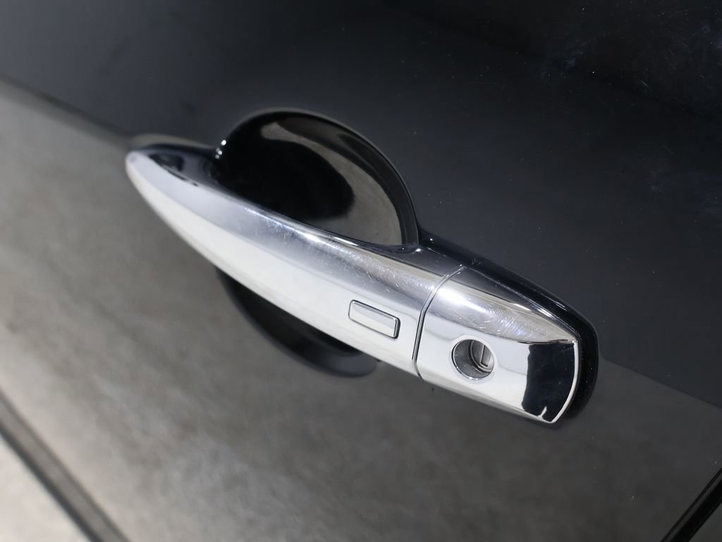 Used 2024 Nissan Altima 2.5 SV image 9