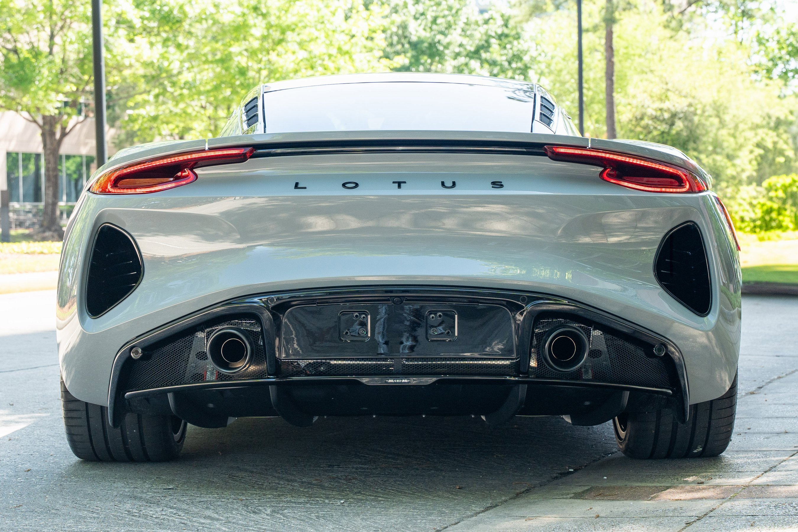 New 2025 Lotus Emira image 33