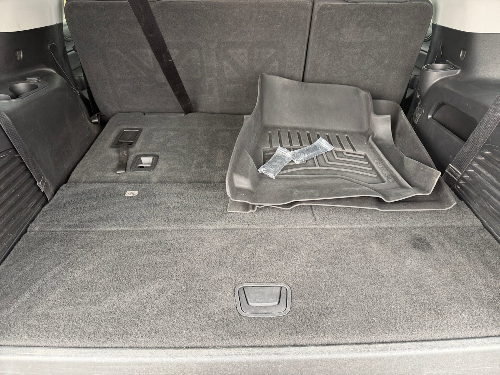 Used 2019 GMC Yukon SLE w/ SLE Value Package image 18