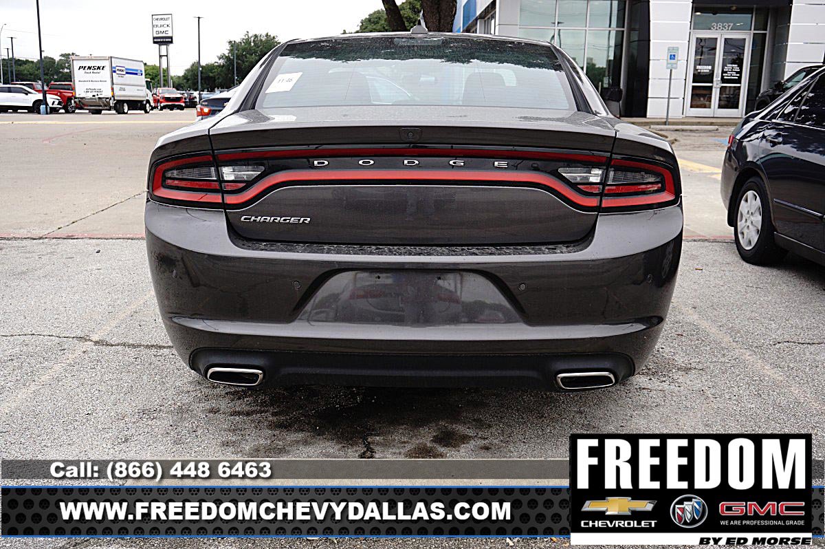Used 2023 Dodge Charger SXT RWD image 6