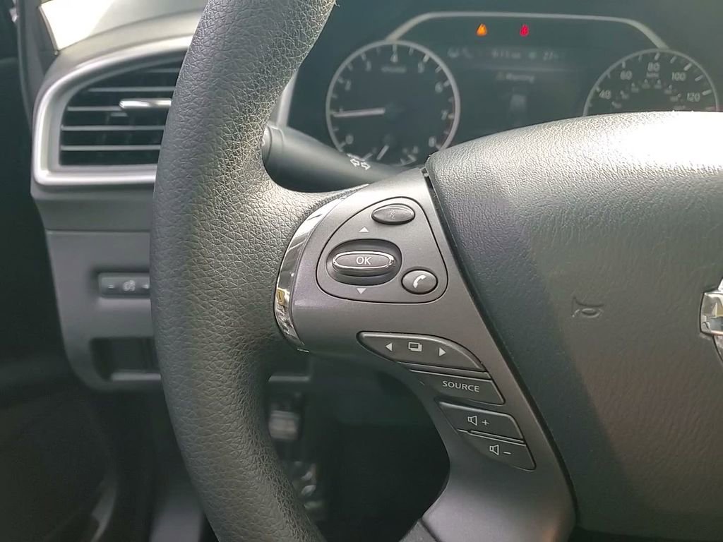 Used 2022 Nissan Murano S image 17
