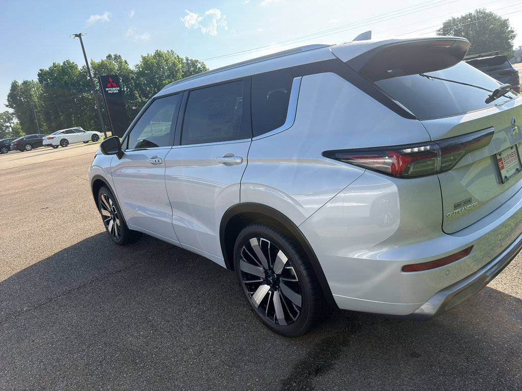 New 2026 Mitsubishi Outlander SEL FWD image 6