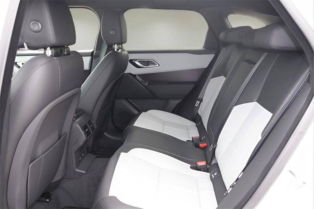 New 2026 Land Rover Range Rover Velar Dynamic SE image 13