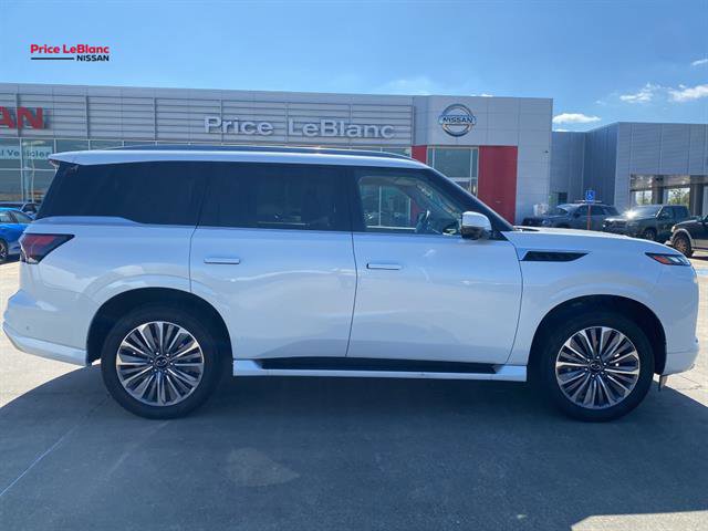 Used 2025 INFINITI QX80 Sensory image 8