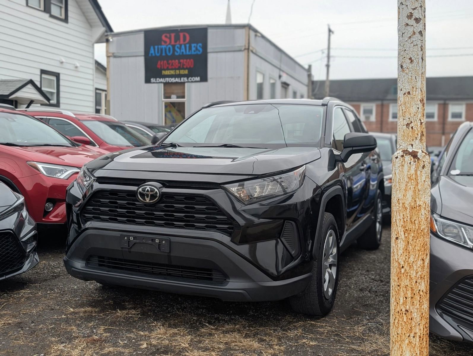 Used 2021 Toyota RAV4 LE image 13