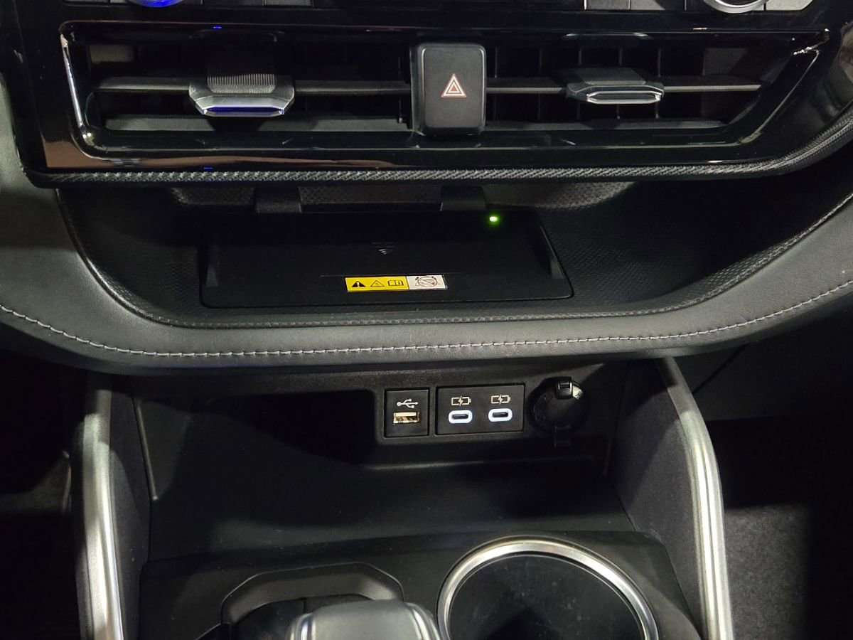 Used 2023 Toyota Highlander XSE image 31