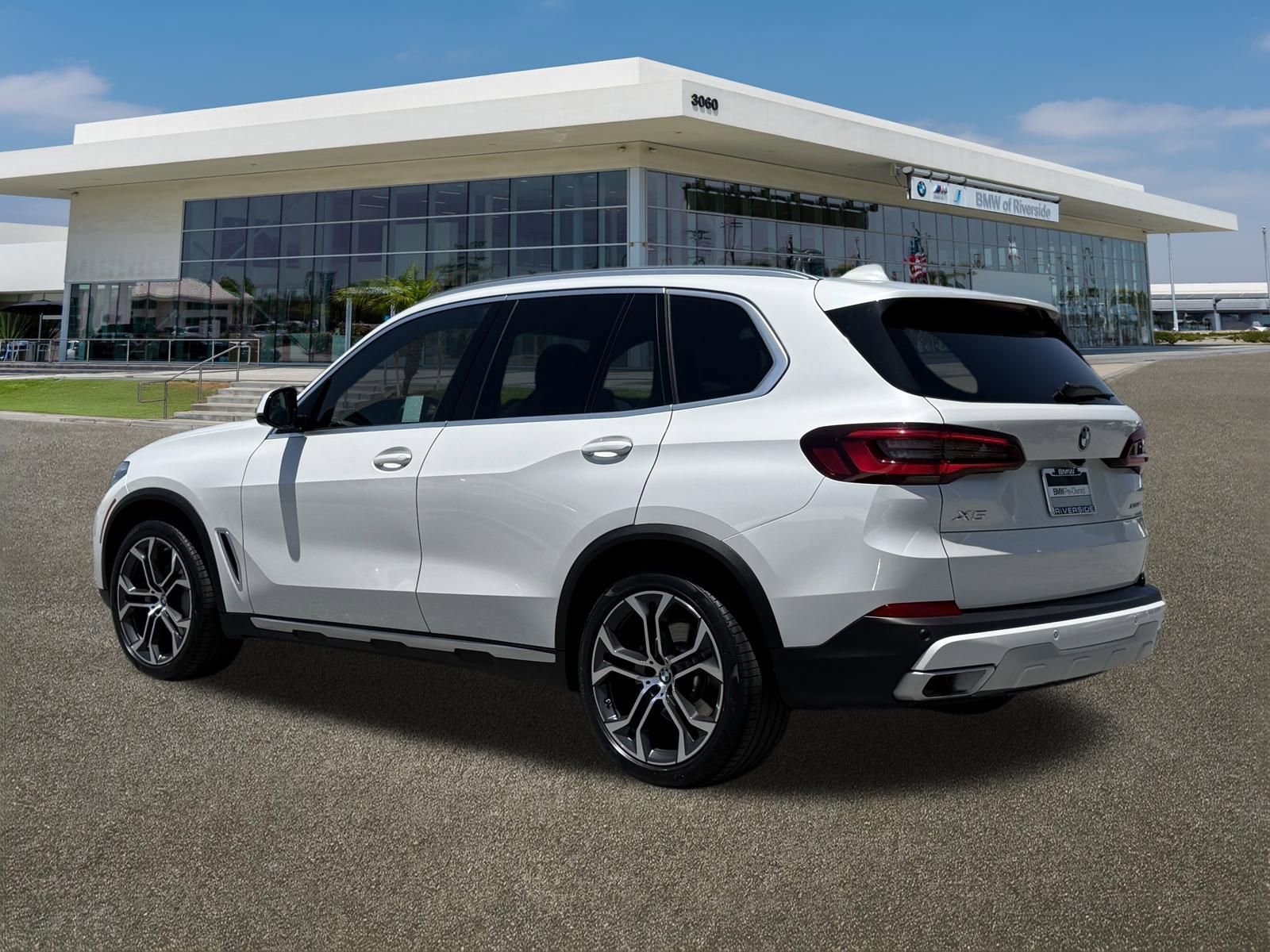 Certified 2023 BMW X5 xDrive40i w/ Premium Package AWD/4WD image 8