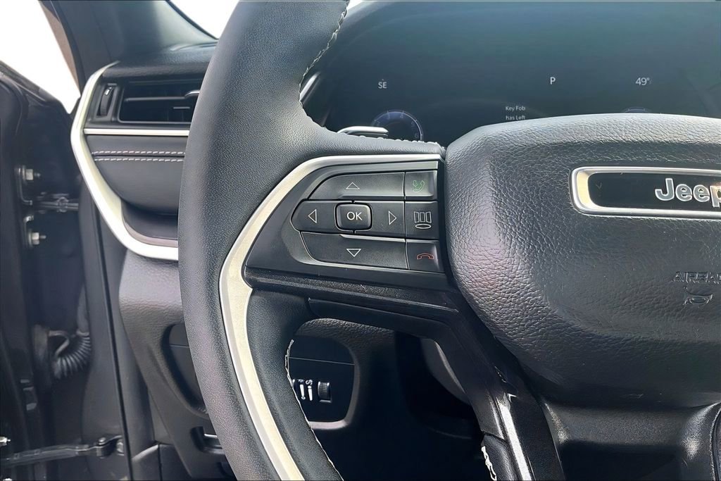 Used 2023 Jeep Grand Cherokee Altitude image 18