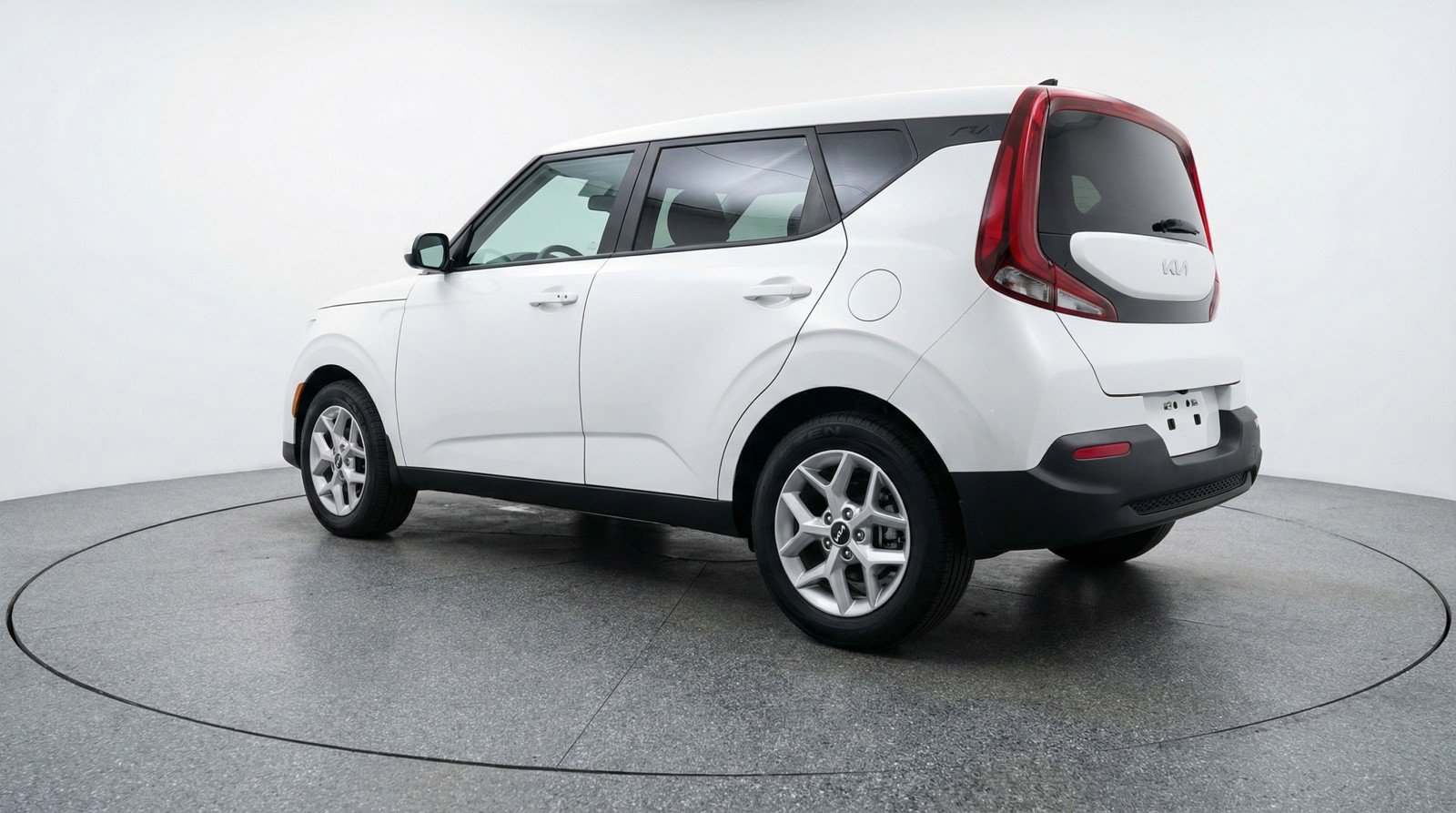 Used 2025 Kia Soul LX w/ LX Technology Package FWD image 6