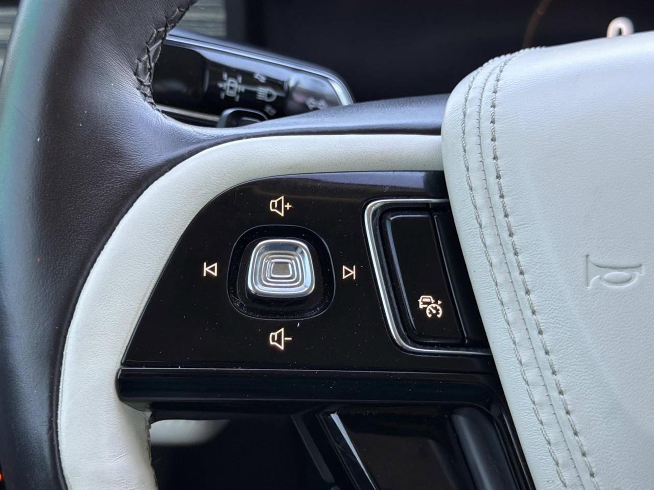 Used 2020 Lincoln Aviator Black Label w/ Dynamic Handling Package image 19