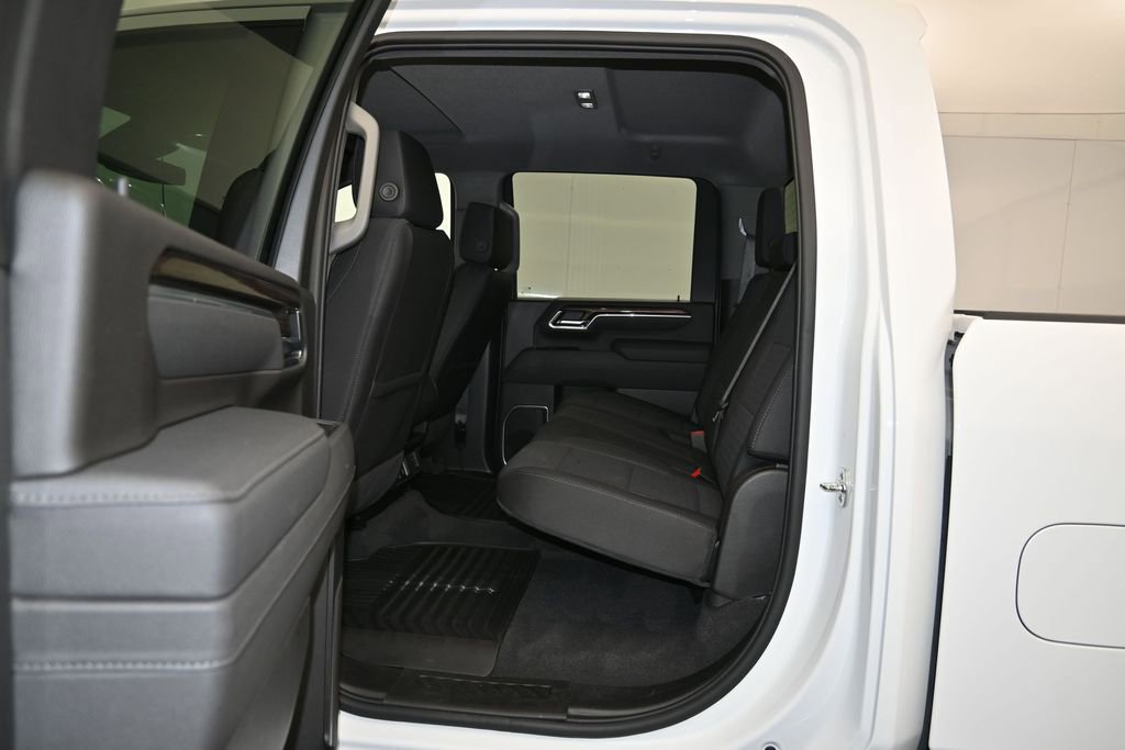 Used 2025 Chevrolet Silverado 2500 LT w/ Convenience Package AWD/4WD image 22