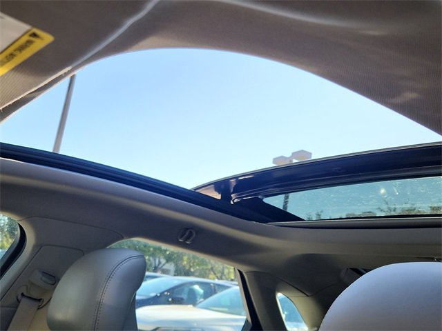 Used 2017 Lincoln MKZ Reserve w/ Luxury Package image 22