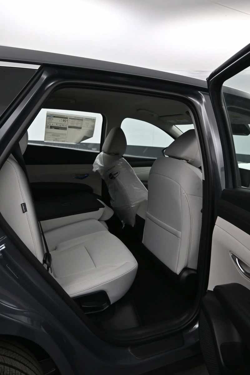 New 2026 Hyundai Tucson SE AWD/4WD image 12