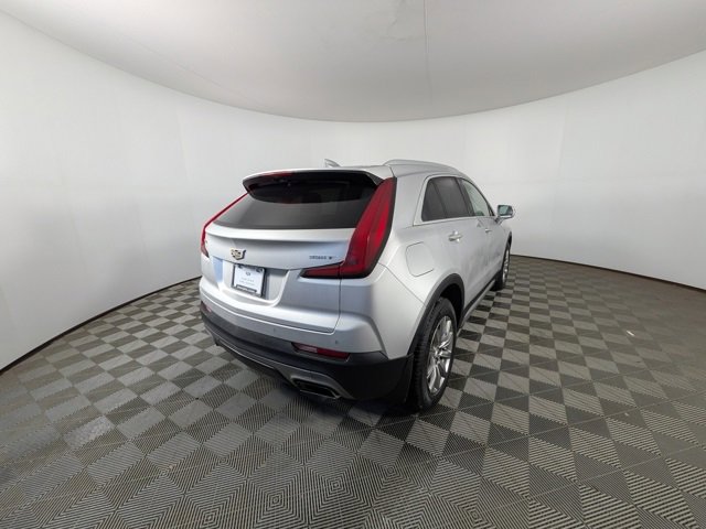 Used 2020 Cadillac XT4 Premium Luxury w/ Enhanced Visibility Package image 4