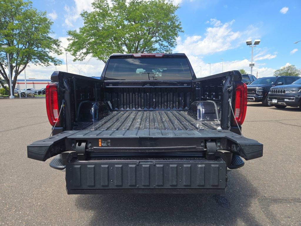 Used 2023 GMC Sierra 1500 SLT AWD/4WD image 21