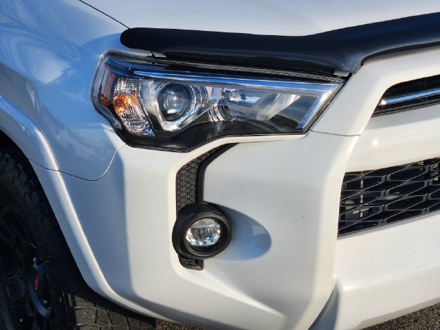 Used 2023 Toyota 4Runner SR5 Premium w/ Moonroof Package AWD/4WD image 9