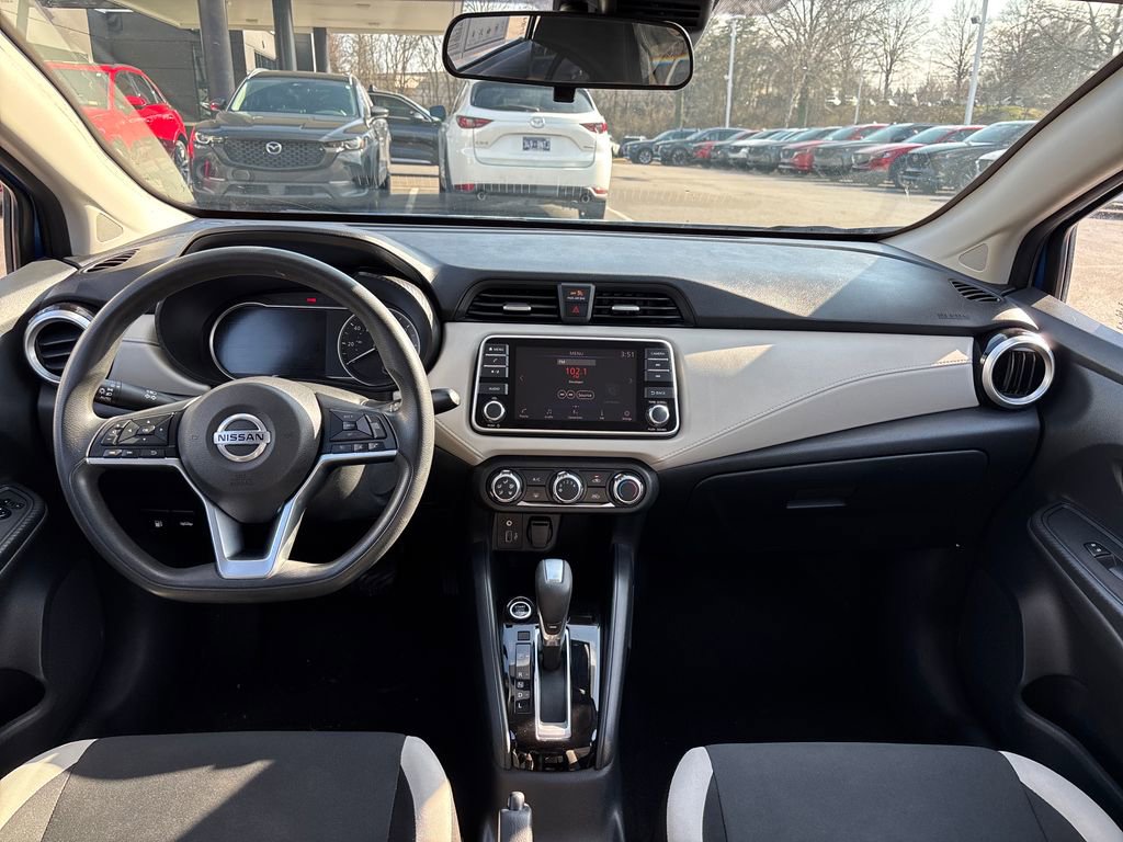Used 2021 Nissan Versa SV image 12