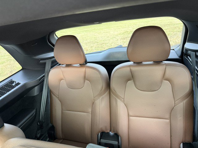 Used 2024 Volvo XC90 B5 Plus w/ Protection Package Premier image 10