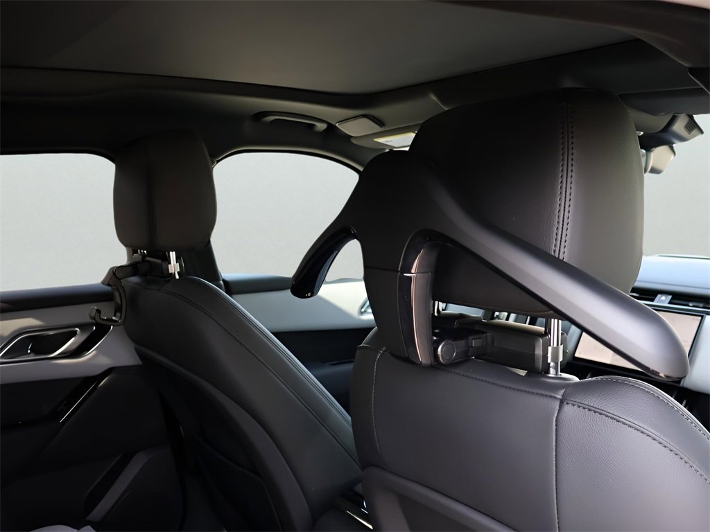 New 2026 Land Rover Range Rover Velar Dynamic SE image 14