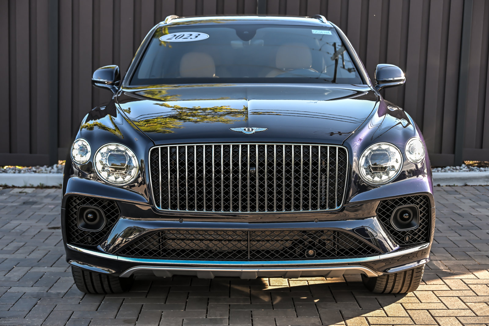 Certified 2023 Bentley Bentayga Extended Wheelbase AWD/4WD image 4