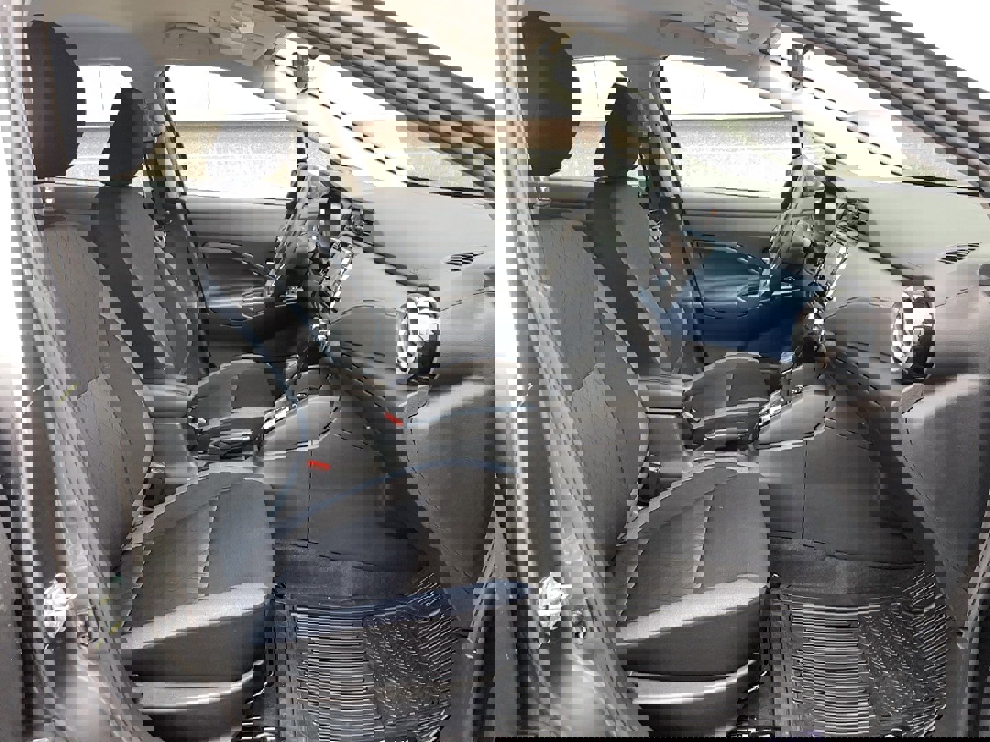 Used 2025 Nissan Versa SV w/ Trunk Package image 14