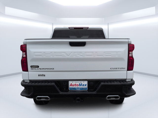 Used 2025 Chevrolet Silverado 1500 Custom Trail Boss AWD/4WD image 4